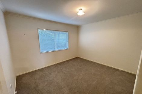 Photo of property in 8 Rosebay Rise, Henderson, Auckland, 0610