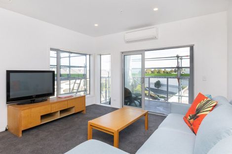 Photo of property in Marina View Apartments, 307/4 Reads Quay, Gisborne, 4010