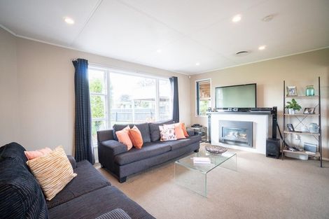 Photo of property in 2 Purnell Court, Awapuni, Palmerston North, 4412