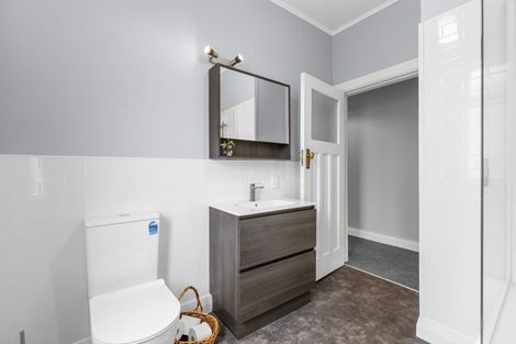 Photo of property in 58 Featherston Street, Takaro, Palmerston North, 4412