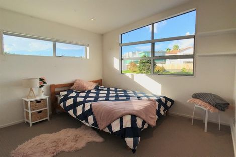 Photo of property in 108 Kittiwake Drive, Schnapper Rock, Auckland, 0632