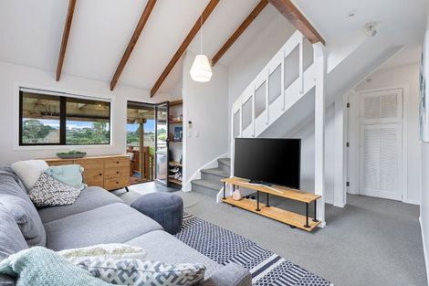 Photo of property in 78 Vodanovich Road, Te Atatu South, Auckland, 0610