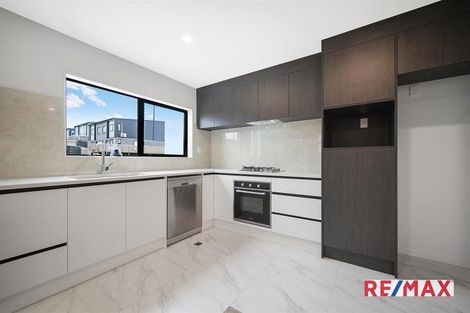 Photo of property in 28b Poruru Close, Papakura, 2110