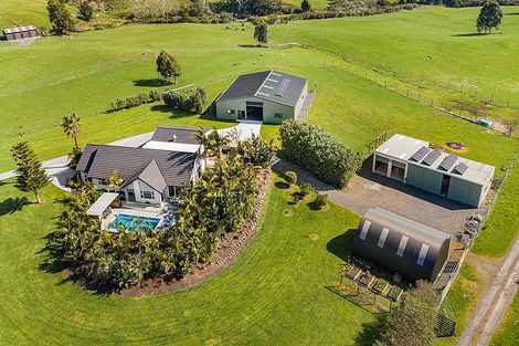 Photo of property in 129 Ostrich Farm Road, Pukekohe, 2676