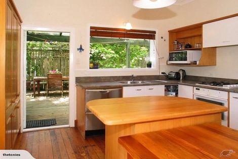 Photo of property in 74 Standen Street, Karori, Wellington, 6012