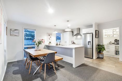 Photo of property in 1 Banks Boulevard, Whitby, Porirua, 5024