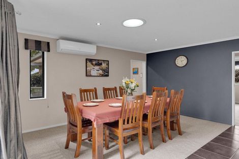 Photo of property in 48 Wiltshire Drive, Huntington, Hamilton, 3210
