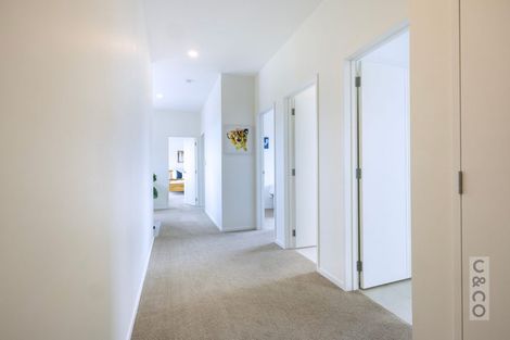 Photo of property in 16 Fruitlands Road, Kumeu, 0810