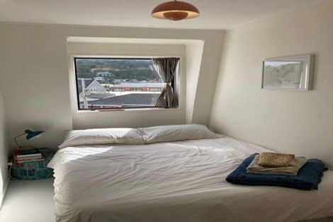 Photo of property in 100f3 Lyall Parade, Lyall Bay, Wellington, 6022