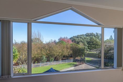 Photo of property in 72 Muhunoa West Road, Ohau, Levin, 5570