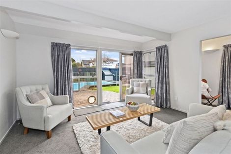 Photo of property in 2/15 Jamell Place, Avonhead, Christchurch, 8042