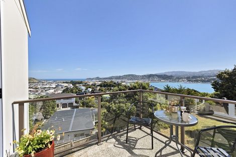 Photo of property in 7/21 Duchess Place, Maupuia, Wellington, 6022
