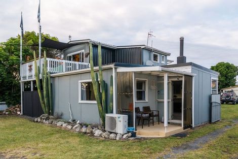 Photo of property in 292 Clifton Road, Te Awanga, 4102