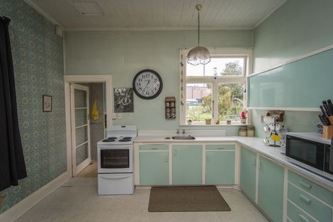 Photo of property in 37 Raymond Street, West End, Timaru, 7910