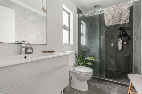 Photo of property in 109l Oceana Drive, Welcome Bay, Tauranga, 3175