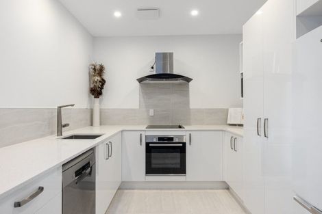 Photo of property in 6 Adams Avenue, Mount Maunganui, 3116