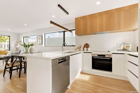 Photo of property in 2 Kahiwi Drive, Lower Shotover, 9304
