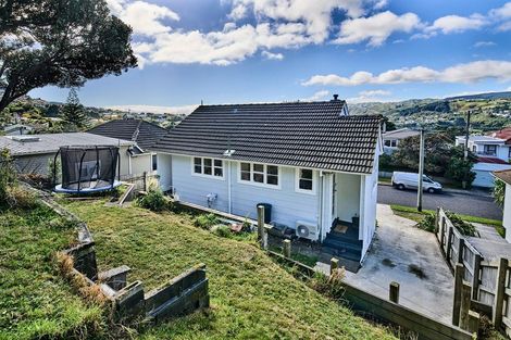Photo of property in 19 Franklyn Road, Tawa, Wellington, 5028
