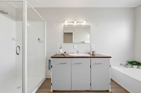 Photo of property in 69c Robinson Avenue, Holdens Bay, Rotorua, 3010