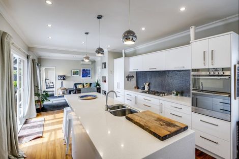 Photo of property in 24 Herrick Street, Marewa, Napier, 4110