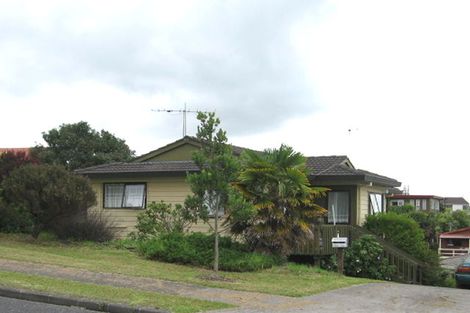 Photo of property in 4 Hassan Drive, Massey, Auckland, 0614