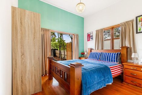 Photo of property in 27 Withers Road, Glen Eden, Auckland, 0602