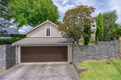 Photo of property in 79 Hinemoa Street, Birkenhead, Auckland, 0626