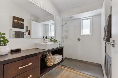Photo of property in 115b Esplanade Drive, Whangamata, 3620