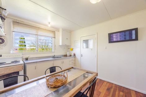 Photo of property in 53 Waverley Street, Waipawa, 4210