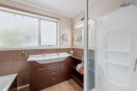 Photo of property in 32-34 Moana View Road, Waikawa, Picton, 7220