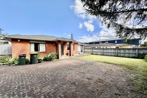 Photo of property in 672 Te Atatu Road, Te Atatu Peninsula, Auckland, 0610