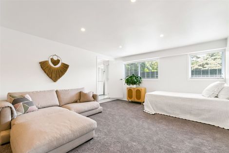Photo of property in 4 Kororo Street, Northcote, Auckland, 0627
