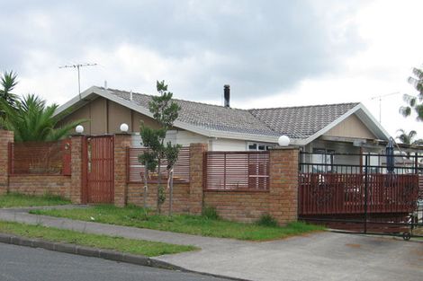 Photo of property in 6 Hassan Drive, Massey, Auckland, 0614