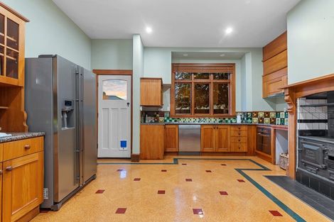 Photo of property in 91 Opawa Road, Opawa, Christchurch, 8023