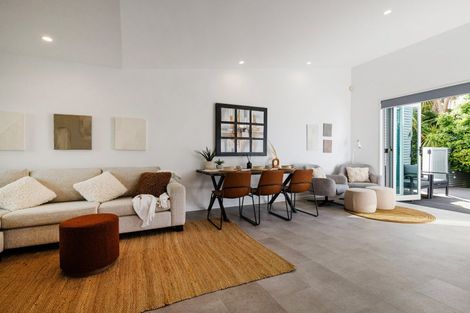 Photo of property in 56 Saint James Drive, Huntington, Hamilton, 3210