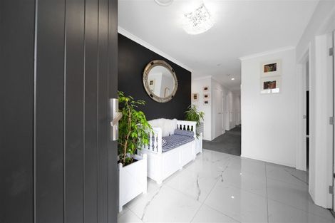 Photo of property in 36 Fernbrook Drive, Hurworth, New Plymouth, 4310
