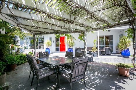 Photo of property in 7 Church Road, Taradale, Napier, 4112