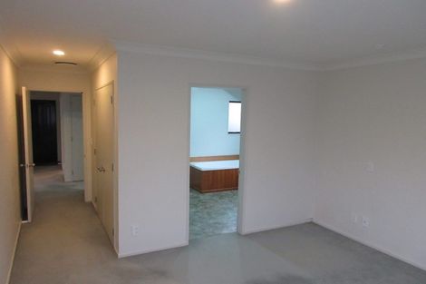 Photo of property in 15u6 Glanmire Road, Newlands, Wellington, 6037