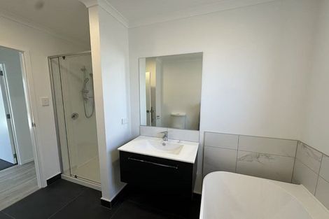 Photo of property in 10 Enchantment Lane, Karaka, Papakura, 2113