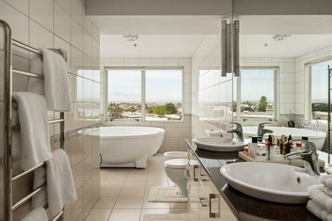 Photo of property in 1/6d Durham Street, Tauranga, 3110