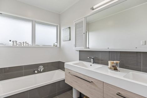 Photo of property in 13 Lincoln Place, Te Kamo, Whangarei, 0112
