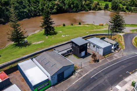 Photo of property in 14 West Quay, Waitara, 4320
