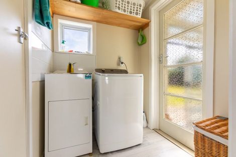 Photo of property in 37 Fox Street, Woodville, 4920