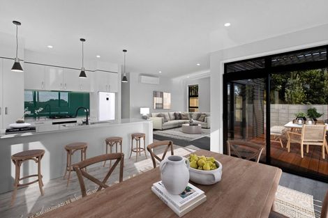 Photo of property in 53 Pohutukawa Place, Bell Block, New Plymouth, 4312