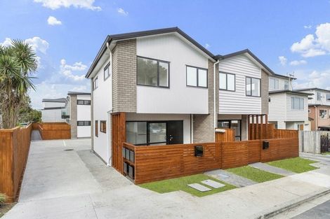Photo of property in 7a Gladfield Lane, Te Atatu Peninsula, Auckland, 0610