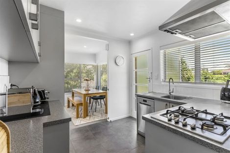 Photo of property in 3/9 Roberts Avenue, Bayswater, Auckland, 0622