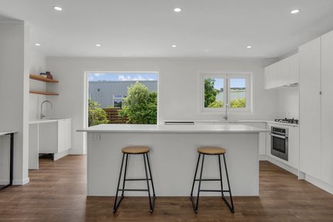 Photo of property in 20 Barberry Grove, Maungaraki, Lower Hutt, 5010