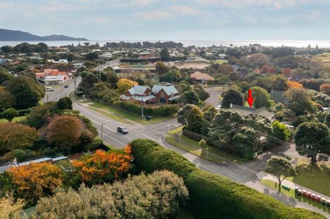 Photo of property in 2 Lavinia Grove, Waikanae Beach, Waikanae, 5036