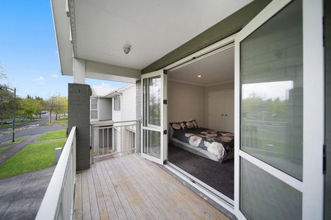 Photo of property in 9 Tarapiroe Avenue, Takanini, 2112