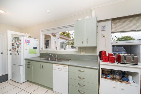 Photo of property in 26 Cargill Avenue, Feilding, 4702